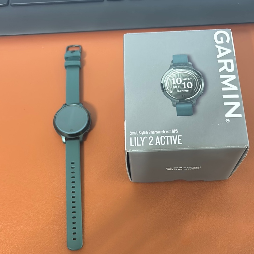 Garmin Lily 2 Active Smartwatch - Green